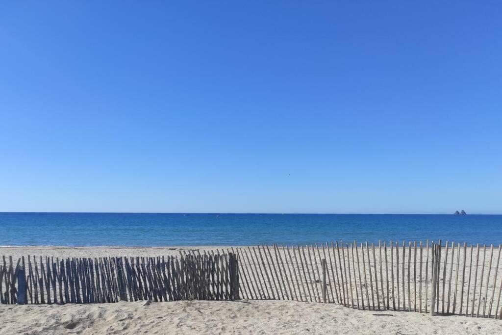 Charmant Studio Climatise 24 M2 Terrasse A 100M De La Plage Saint-Mandrier-sur-Mer Luaran gambar